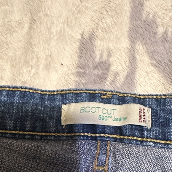 648. Levi's Blue Women's Boot Cut Jeans - Picture 3 of 10